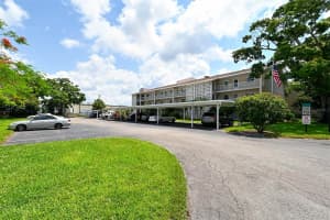 3981 MACEACHEN BOULEVARD, SARASOTA, FL 34233 Sold 02/28/25