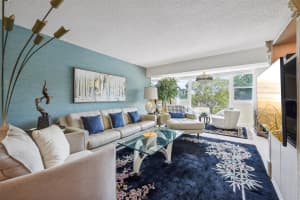 33 GULFSTREAM AVENUE, SARASOTA, FL 34236 Sold 08/07/24