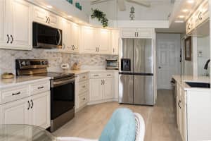 8567 LAKESIDE DR, ENGLEWOOD, FL 34224 Sold 08/16/24