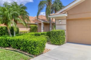 8311 EAGLE ISLES PLACE, BRADENTON, FL 34212 Sold 11/15/24