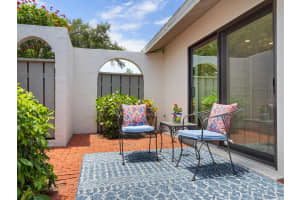 3815 COUNTRYSIDE LANE, SARASOTA, FL 34233 Sold 09/06/24