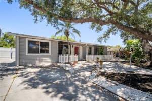 2210 25TH AVENUE, BRADENTON, FL 34205 Sold 10/04/24