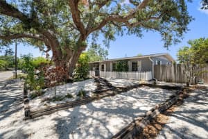 2210 25TH AVENUE, BRADENTON, FL 34205 Sold 10/04/24