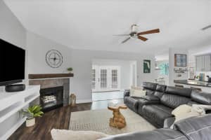 2470 FEIFFER CIRCLE, SARASOTA, FL 34235 Sold 08/16/24