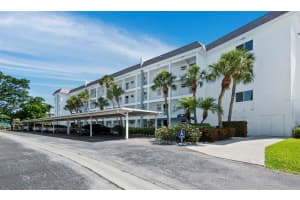 605 SUTTON PLACE, LONGBOAT KEY, FL 34228 Sold 07/15/24