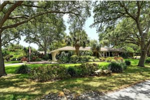 2760 GREENDALE PLACE, SARASOTA, FL 34232 Sold 08/22/24