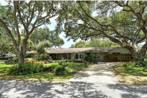 2760 GREENDALE PLACE, SARASOTA, FL 34232 Sold 08/22/24