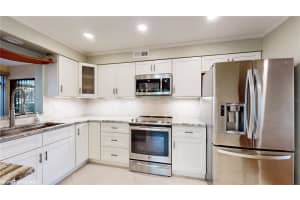 8646 54TH AVENUE, BRADENTON, FL 34210 Sold 10/30/24