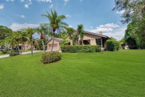 3924 SPYGLASS HILL ROAD, SARASOTA, FL 34238 Sold 10/01/24