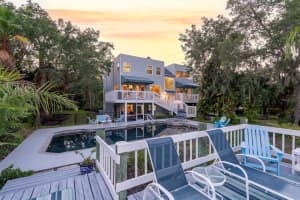 2385 FIESTA DRIVE, SARASOTA, FL 34231 Sold 01/10/25