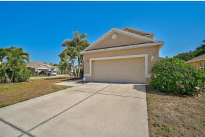 5601 OAKSHIRE AVENUE, SARASOTA, FL 34233 Sold 11/25/24