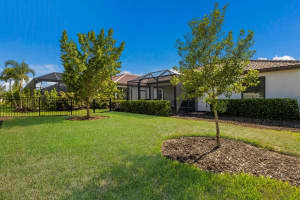 19392 BLUFF DRIVE, VENICE, FL 34292 Sold 10/18/24