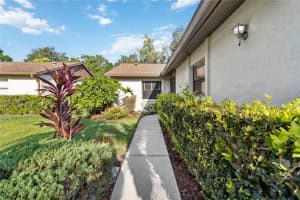 612 OAK HILL CIRCLE, SARASOTA, FL 34232 Sold 09/19/24
