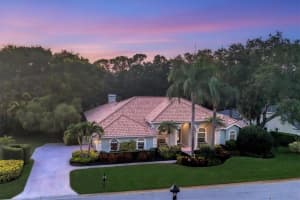 8566 WOODBRIAR DRIVE, SARASOTA, FL 34238 Sold 08/01/24