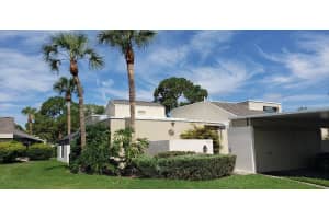 2713 HORSESHOE COURT, SARASOTA, FL 34235 Sold 02/14/25