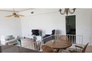 2713 HORSESHOE COURT, SARASOTA, FL 34235 Sold 02/14/25