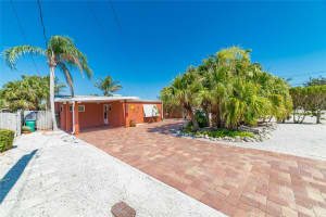 2109 AVENUE B, BRADENTON BEACH, FL 34217 Sold 03/18/25