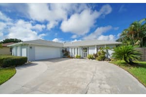 5654 CREEKWOOD DRIVE, SARASOTA, FL 34233 Sold 10/24/24