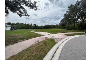 8281 ARCHERS COURT, SARASOTA, FL 34240 Sold 01/02/26