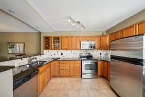 6826 STONES THROW CIRCLE, SAINT PETERSBURG, FL 33710 Sold 08/05/24