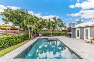 4727 FLATBUSH AVENUE, SARASOTA, FL 34233 Sold 09/13/24