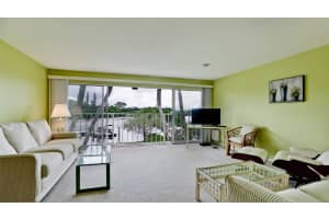 6750 GULF OF MEXICO DRIVE, LONGBOAT KEY, FL 34228 Sold 11/21/24