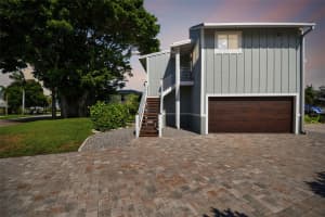 4343 POMPANO LANE, PALMETTO, FL 34221 Sold 04/03/25