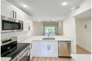 684 BIRD BAY CIRCLE, VENICE, FL 34285 Sold 03/28/25