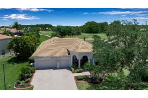 7726 CAMDEN HARBOUR DRIVE, BRADENTON, FL 34212 Sold 10/28/24