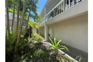 2121 WOOD STREET, SARASOTA, FL 34237 Sold 05/12/25