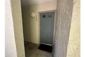 2121 WOOD STREET, SARASOTA, FL 34237 Sold 05/12/25