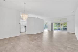 5204 72ND STREET, BRADENTON, FL 34203 Sold 08/15/24