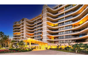 415 L AMBIANCE DRIVE, LONGBOAT KEY, FL 34228 Sold 12/03/24