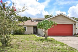8223 COUNTRY OAKS COURT, SARASOTA, FL 34243 Sold 01/24/25