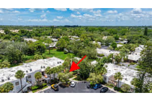 516 LAKESIDE DRIVE, BRADENTON, FL 34210 Sold 03/31/25