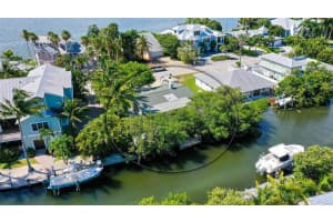 524 56TH STREET, HOLMES BEACH, FL 34217 Sold 01/10/25