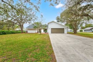 1769 Racimo Dr, Sarasota, FL 34240, Sold 10/16/24