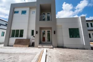 2430 Floyd St, SARASOTA