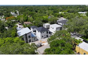 2420 FLOYD STREET, SARASOTA, FL 34239 - MLS#MFRA4614814