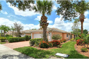1960 BURGOS DRIVE, SARASOTA, FL 34238 Sold 08/05/24