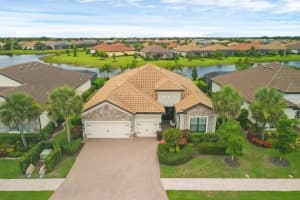 7031 WHITTLEBURY TRAIL, LAKEWOOD RANCH, FL 34202 Sold 09/23/24