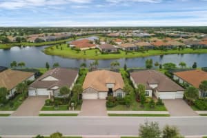 7031 WHITTLEBURY TRAIL, LAKEWOOD RANCH, FL 34202 Sold 09/23/24