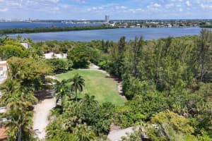 1003 WESTWAY DRIVE, SARASOTA, FL 34236 - MLS#MFRA4614995