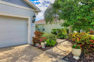 5315 AQUA BREEZE DRIVE, BRADENTON, FL 34208 Sold 09/25/24