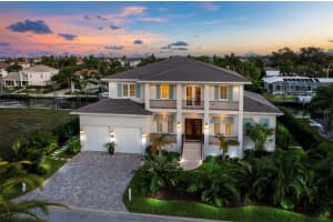 520 Chipping Ln, Longboat Key, FL 34228, Sold 06/28/24
