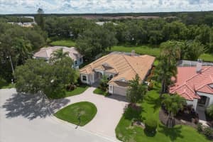 5734 OAKTON COURT, SARASOTA, FL 34233 Sold 10/09/24
