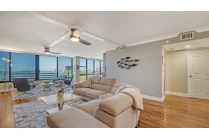 770 PALM AVENUE, SARASOTA, FL 34236 Sold 04/15/25