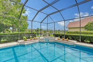 8015 ROYAL BIRKDALE CIRCLE, LAKEWOOD RANCH, FL 34202 Sold 09/17/24