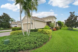 5451 FAIRFIELD BOULEVARD, BRADENTON, FL 34203 Sold 12/19/24