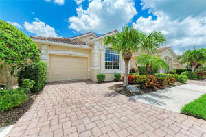 7811 33RD STREET, SARASOTA, FL 34243 Sold 10/21/24